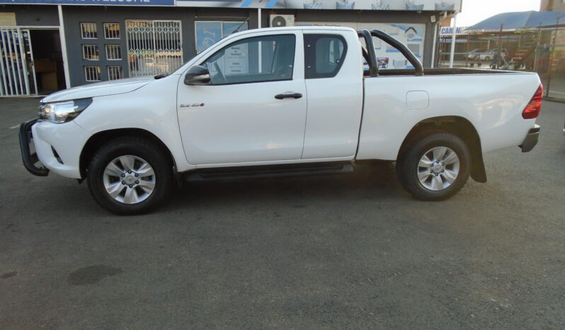 2017 TOYOTA HILUX 2.4 GD-6 E/CAB FOR SALE IN BOKSBURG full