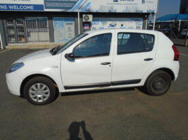 2011 RENAULT SANDERO 1.4 FOR SALE IN BOKSBURG