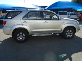 2006 TOYOTA FORTUNER 4.0 V6 A/T 4X4 FOR SALE IN BOKSBURG